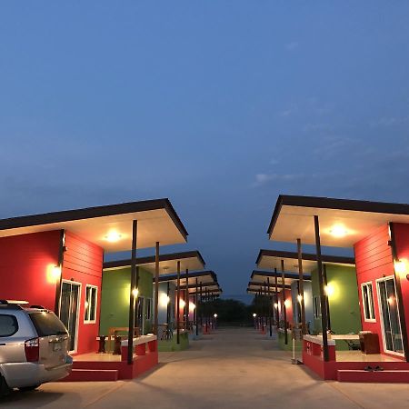 Piarnsri Resort Ban Chak Lao Exterior photo